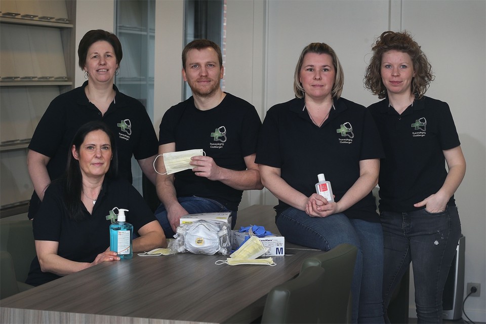 De thuisverpleegkundegroep uit Oudsbergen wil meer hulp van de overheid. 