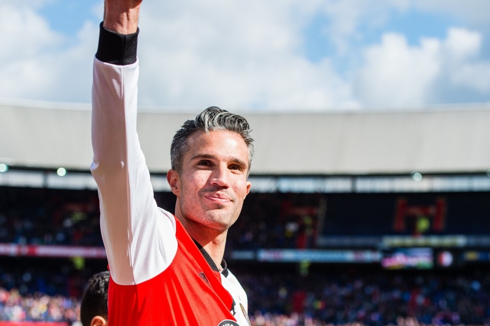 Van Persie keert terug bij Feyenoord. Hij wordt er spitsentrainer. 