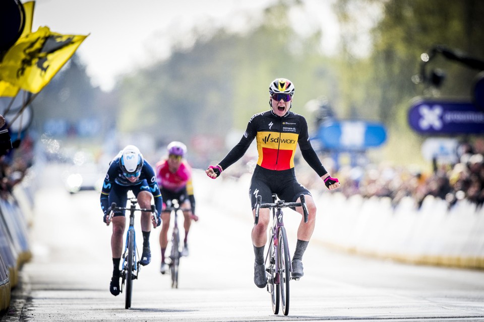 Kopecky won de Ronde van Vlaanderen. 