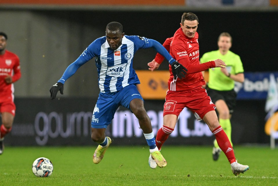 De wedstrijd tegen Eupen op 19 maart was voor Ngadeu zijn laatste in Gentse loondienst.