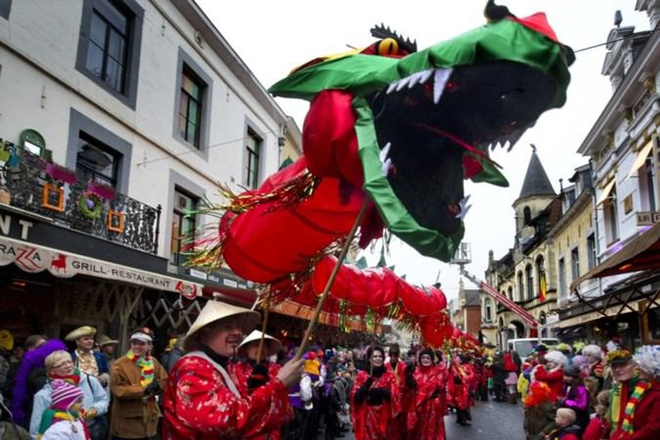 Verkleden als Chinees tijdens carnaval is racistisch, klinkt het. 