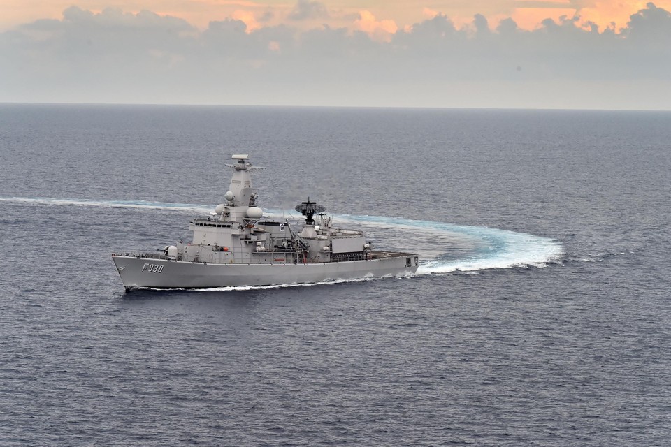 Fregat Leopold I op missie in Middellandse Zee (archiefbeeld 2015) 
