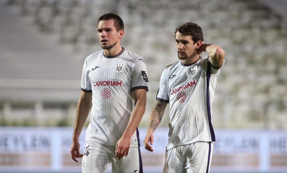 Met Bogdan Mykhaylichenko (l.) beschikt Anderlecht over een Oekraïner in de kern. “Voorlopig zie ik op het trainingsveld geen reden om zijn prestaties aan de politiek te linken”, aldus Vincent Kompany. 