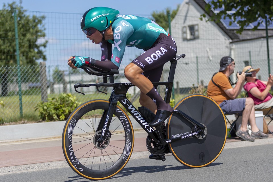 Cian Uijtdebroeks mag beginnen aftellen naar de Vuelta waar hij zijn debuut in een grote ronde hoopt te maken. 