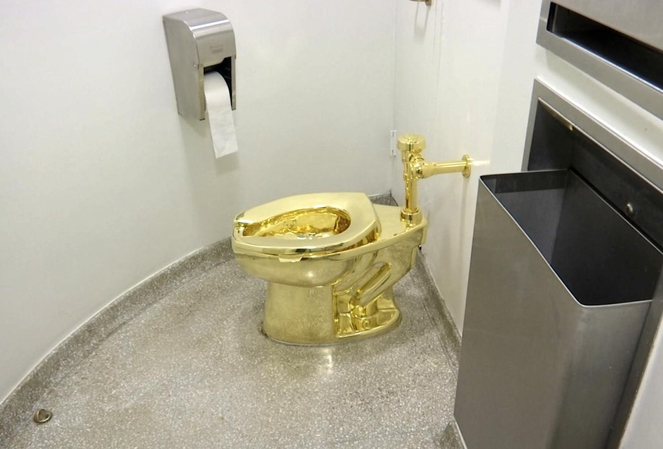 Het toilet werd eerst door zo’n 100.000 bezoekers gebruikt in het Guggenheim.