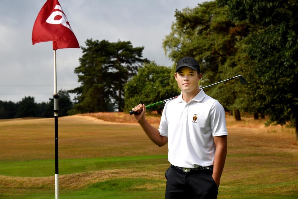 Om zijn droom te verwezenlijken trok Ulenaers naar de VS om zijn studies met golf te combineren. 