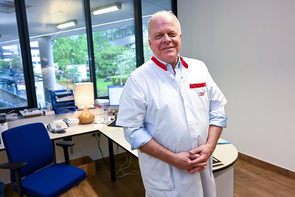 Professor Hans de Fijter is diensthoofd nefrologie aan het UZA. — © Patrick De Roo