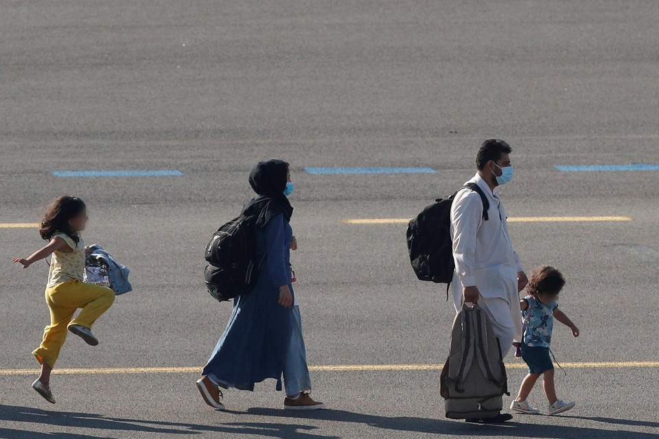 Veel Afghaanse mannen die hier al bescherming genoten, werden de voorbije dagen geëvacueerd, dit keer met hun vrouw en kinderen. 