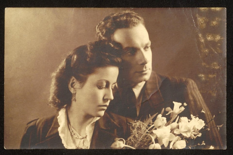 De huwelijksfoto van Margarita en Rudolf van 18 maart 1944. 