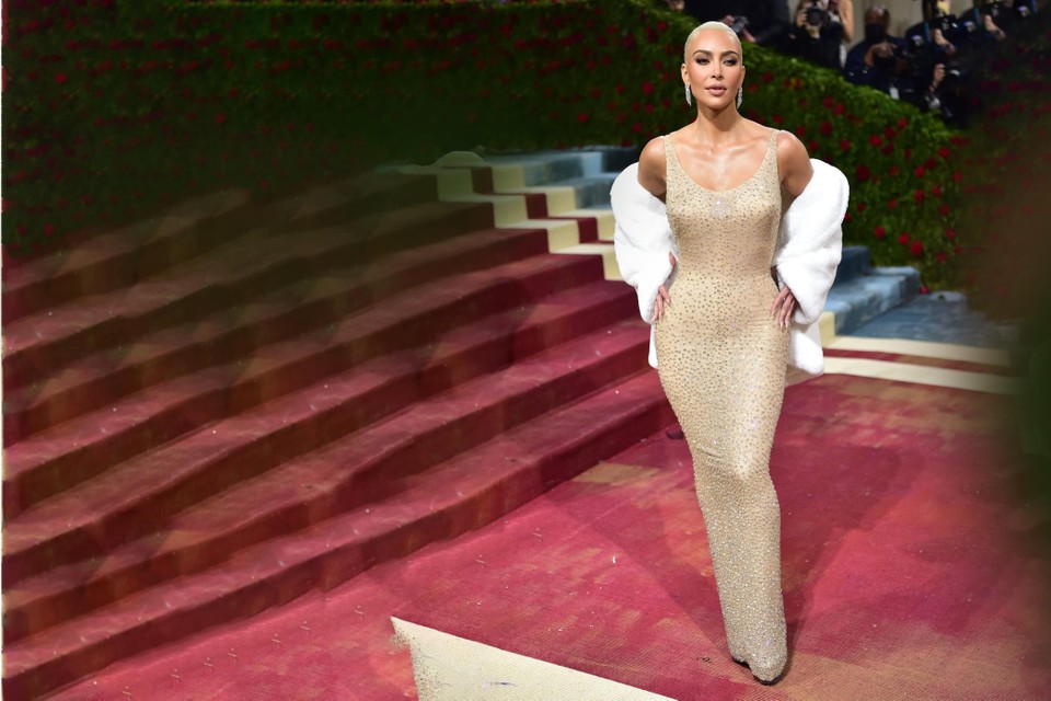 Kim Kardashian beschadigde iconische jurk van Marilyn Monroe” | Het Belang  van Limburg Mobile