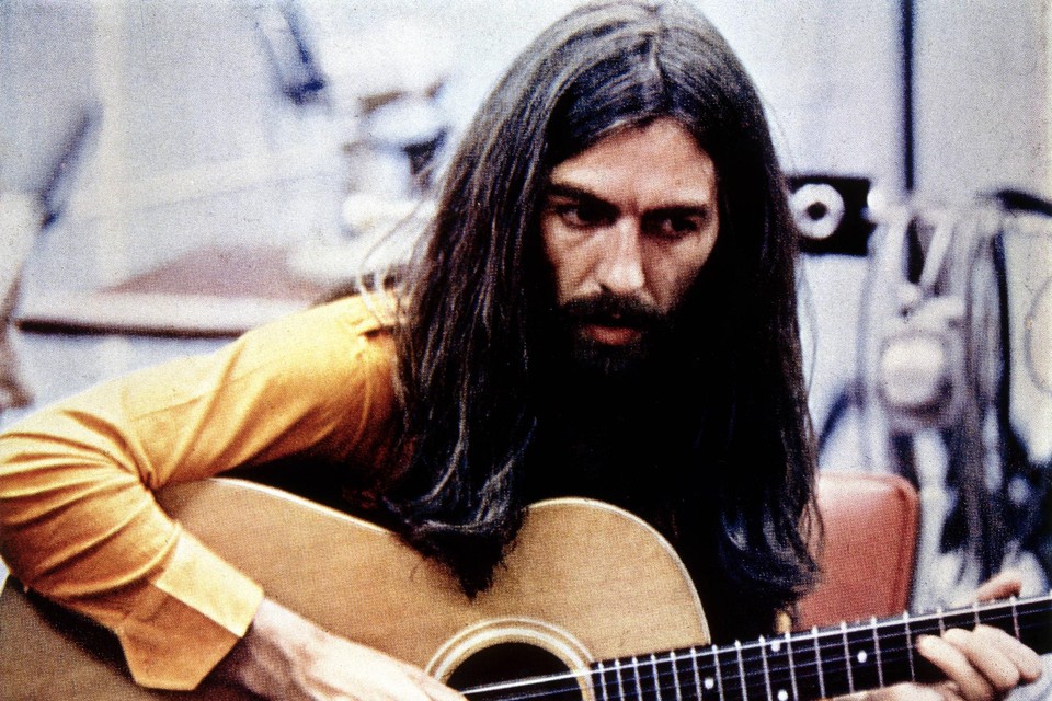 George Harrison stond tijdens zijn tijd bij The Beatles vaak in de schaduw van John Lennon en Paul McCartney.