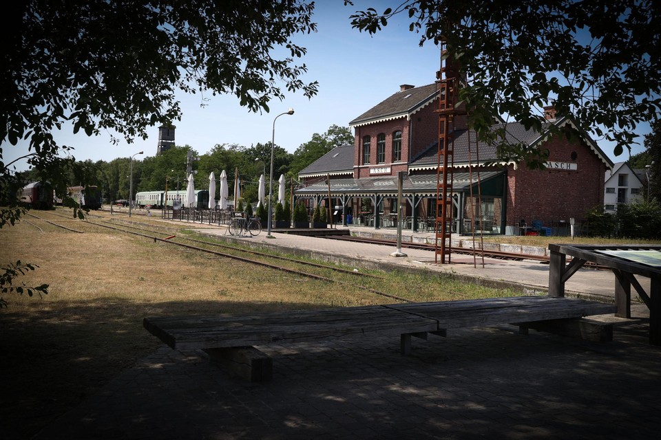 Toerisme Vlaanderen en de gemeente As investeren in een nieuw onthaalpaviljoen met een plein en meer faciliteiten voor de fietsers.  