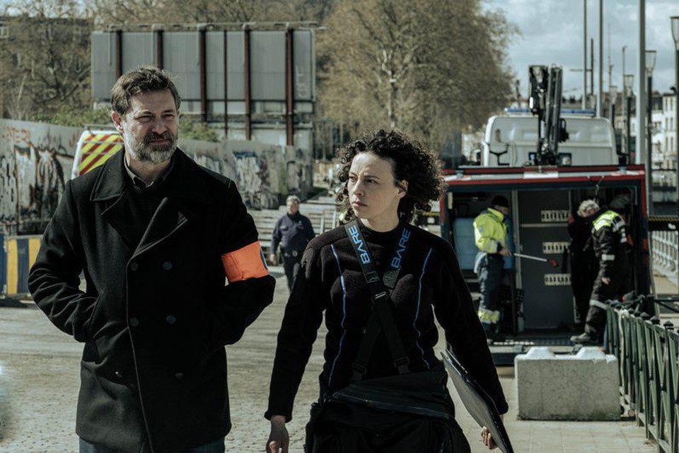 Geert Van Rampelberg en Marie Vinck als inspecteur Nick Cafmeyer en forensische duikster Kiki in ‘Ritueel’, de tweede Mo Hayder-verfilming van Hans Herbots. 