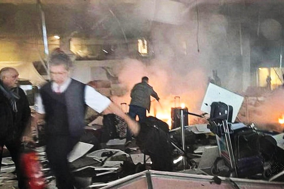 Op 22 maart 2016 pleegde enkele terroristen een aanslag op de luchthaven van Zaventem. 