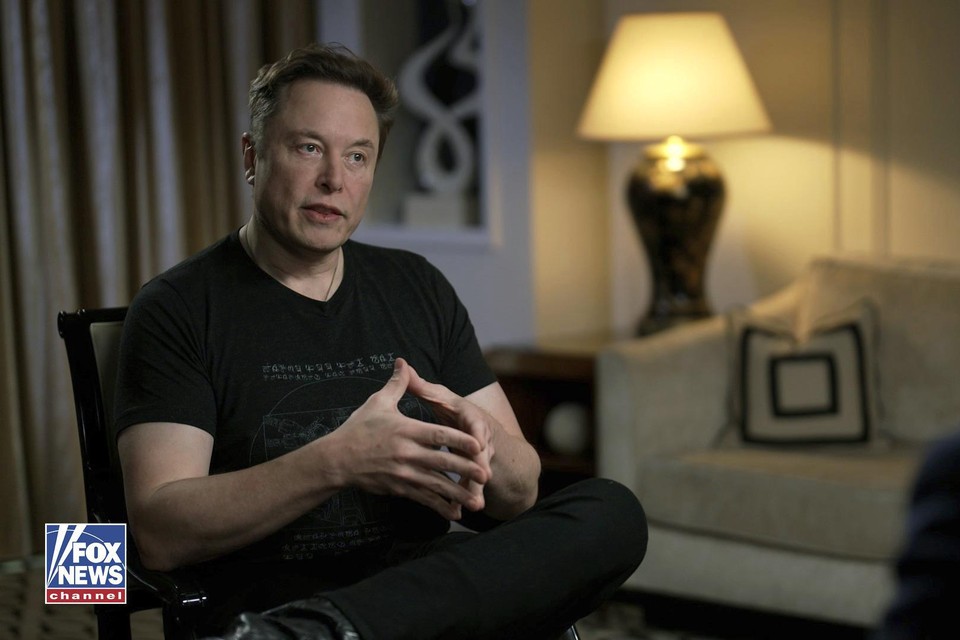 Elon Musk waarschuwt dat AI de beschaving kan vernietigen.