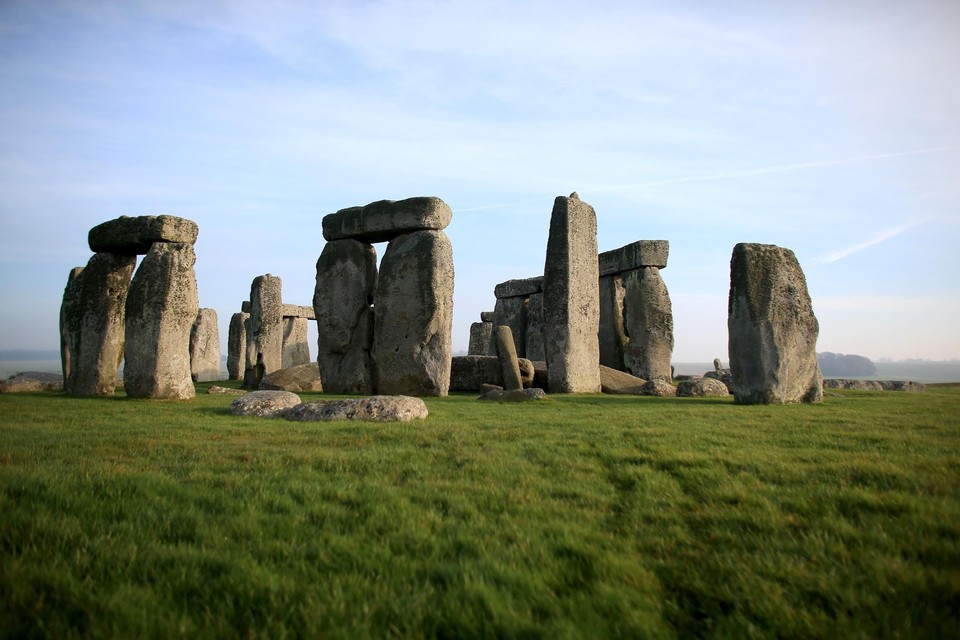 Ruim 5.000 jaar na de bouw van Stonehenge blijven de steencirkel en zijn omgeving geheimen prijsgeven. 