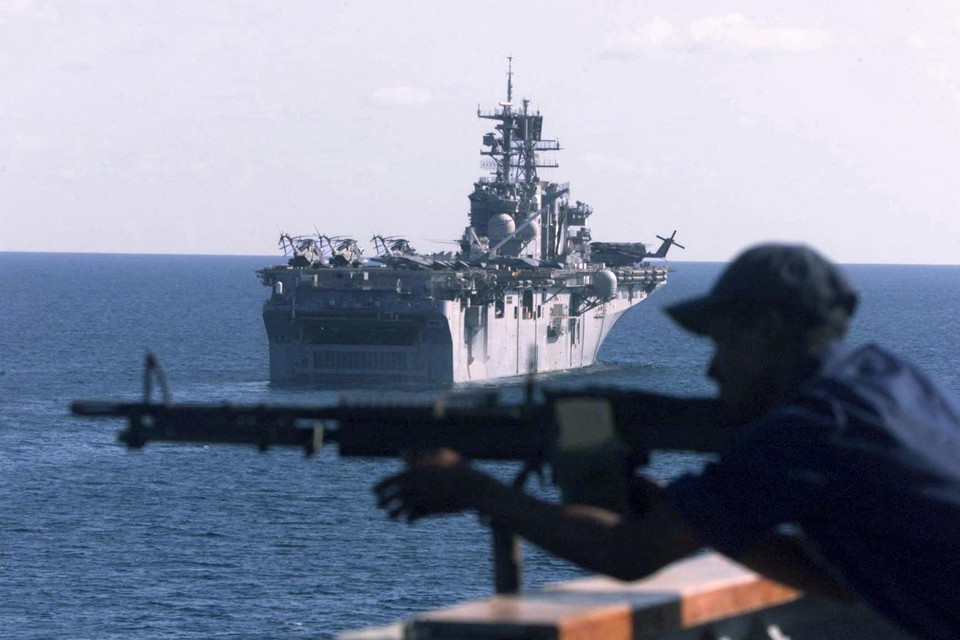 Archiefbeeld: de USS Bataan (op de achtergrond).