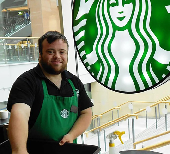 James Martin is weer aan de slag bij Starbucks in Belfast.