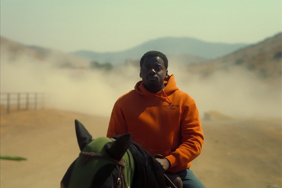 Daniel Kaluuya op een paard in ‘Nope’, een knipoog naar een van de allereerste filmpjes uit de geschiedenis. 
