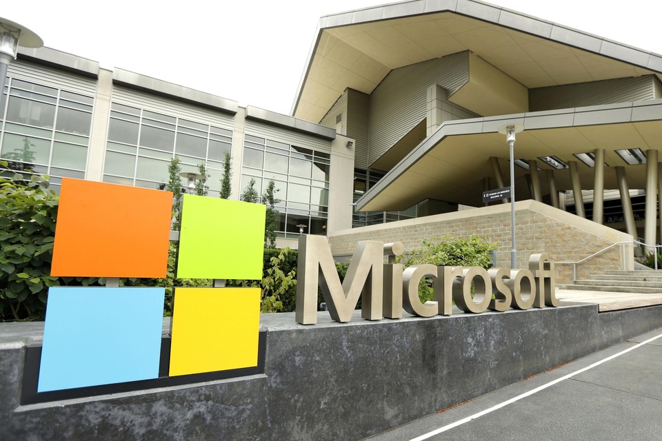 De hackers raakten binnen door een lek in Exchange, het mailprogramma van Microsoft. 
