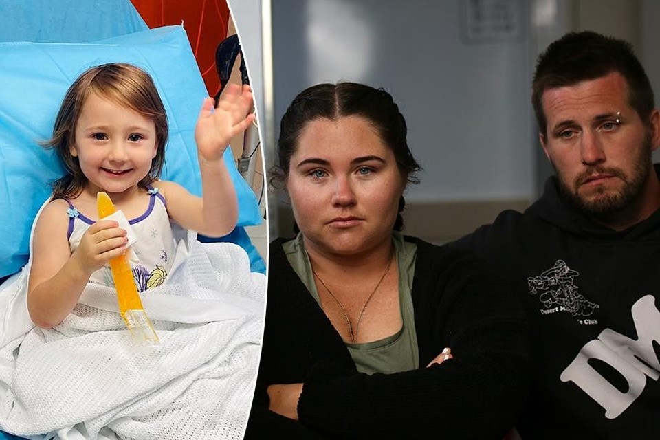 Cleo (links) werd ondertussen herenigd met haar ouders (rechts) en wordt in het ziekenhuis opgevolgd.  