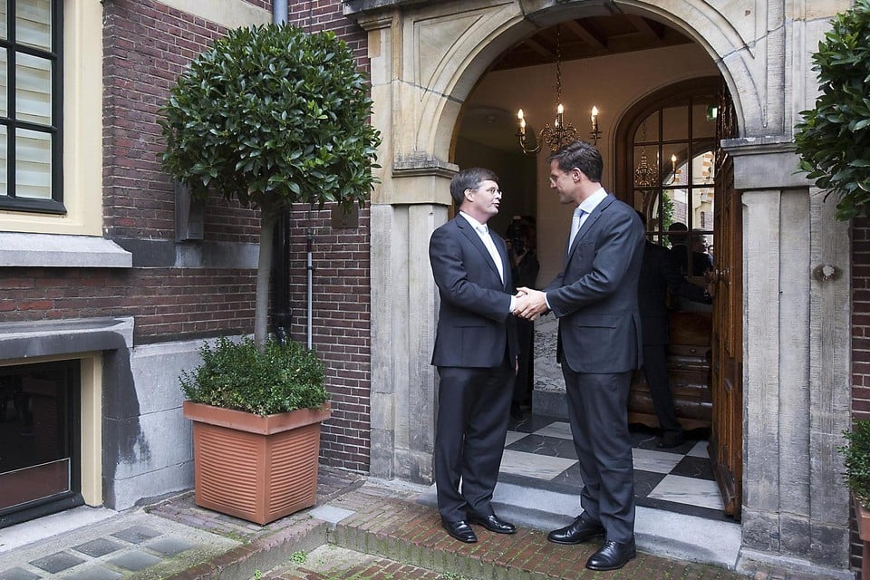 2010: de machtsoverdracht tussen Jan Peter Balkenende en Mark Rutte.