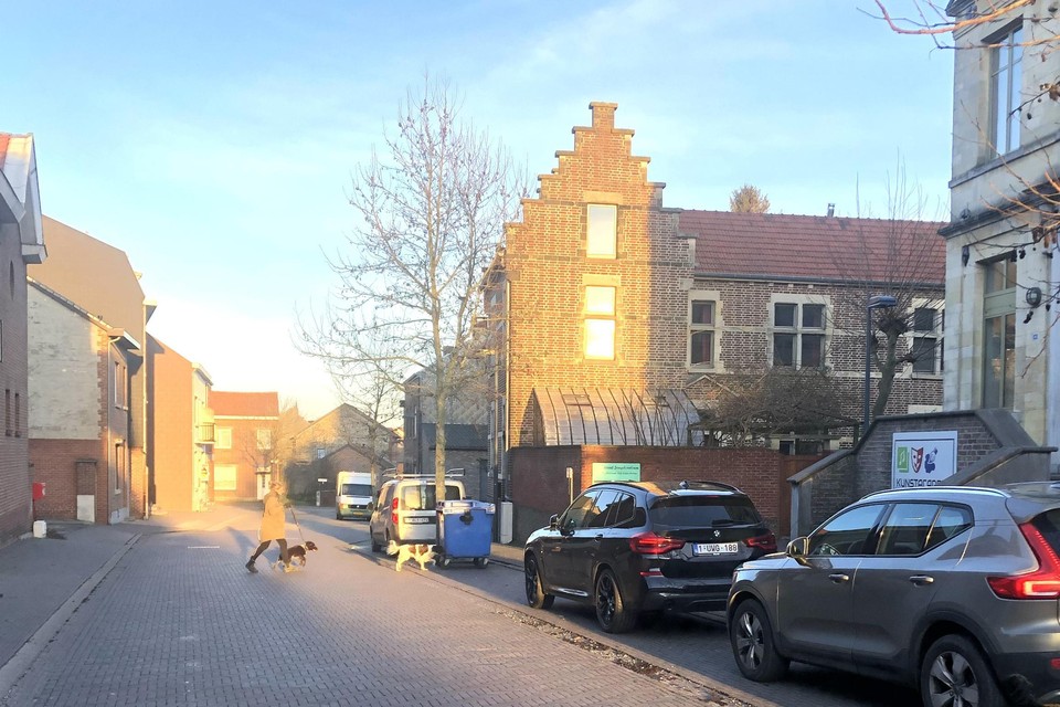 In de Kerkstraat in Zichen komt een regenboogzebrapad dat de beide vestigingen van de Kunstacademie zal verbinden. 