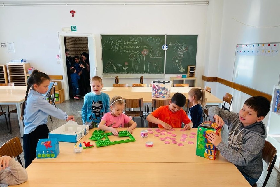 Dinsdag was de eerste schooldag voor dertig Oekraïense leerlingen in Bree. 
