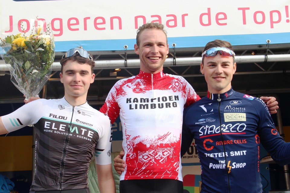 Het beloftenpodium dit jaar in Kortessem: met kampioen Lars Daniëls, geflankeerd door Senne Hulsmans en Nathan Szekely. 