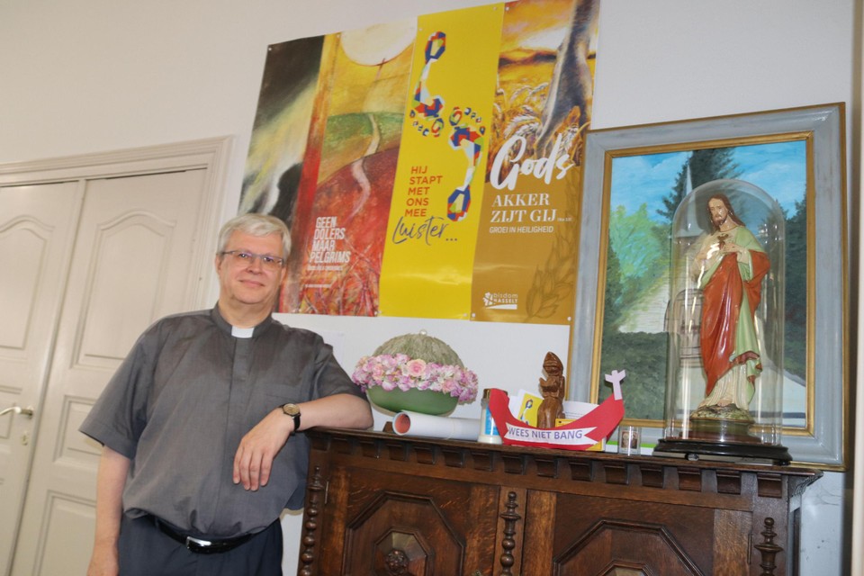 “Ik zal naar Herk-de-Stad verhuizen. Dat ligt het meest centraal voor de drie gemeenten”, zegt pastoor Tony Vandekerkhof.  