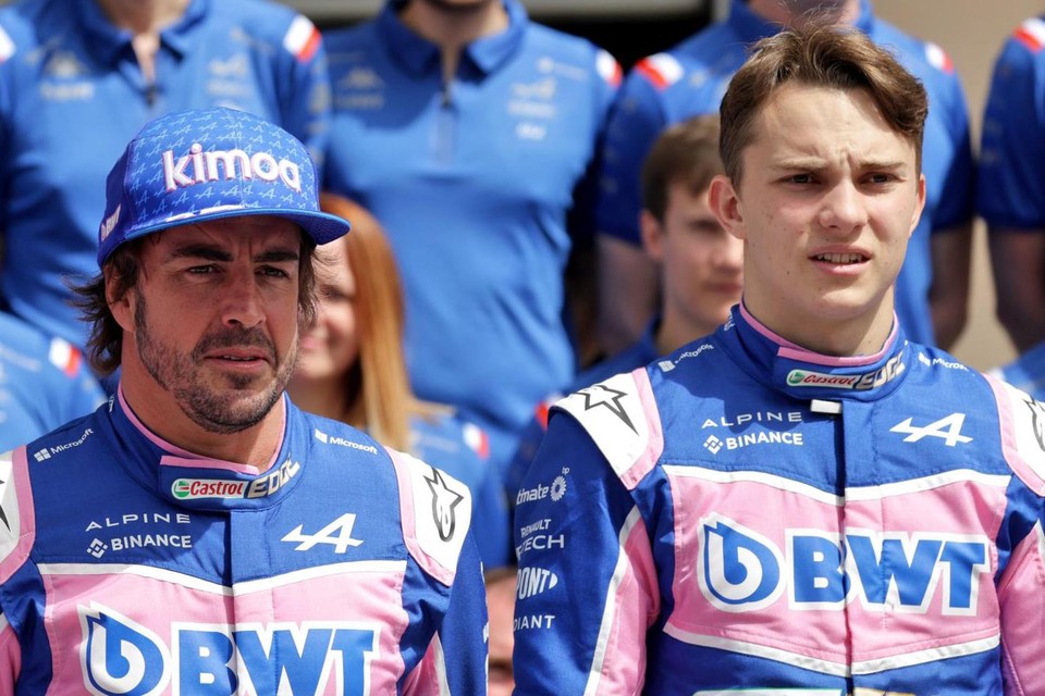 Fernando Alonso en Oscar Piastri, nestor en benjamin in de F1.