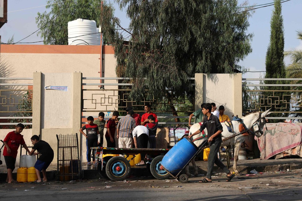 Het drinkwater raakt stilaan op in de Gazastrook.