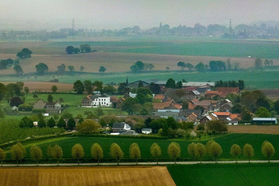 Afgezien van de dorpskern bestaat landbouwgemeente Herstappe  vooral uit velden en akkers...