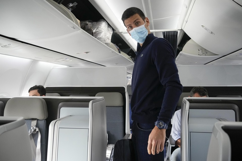 Novak Djokovic werd door de Australische autoriteiten terug op het vliegtuig gezet. 