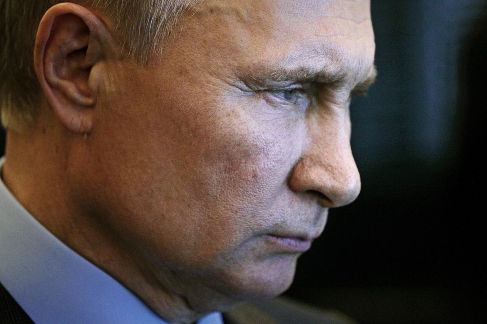 Vladimir Poetin, de vernederde die nu zelf heeft vernederd. 