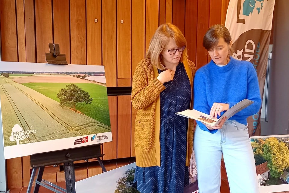 Erfgoedmedewerkers Greetje Vandekerckhove en Katrien Bollen geven al een inkijk in het nieuwe erfgoedproject van IOED.