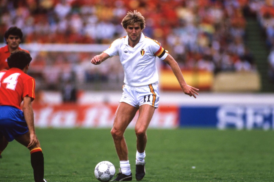 Jan Ceulemans op de wereldbeker in 1986: met lage sokken en zonder scheenbeschermers.