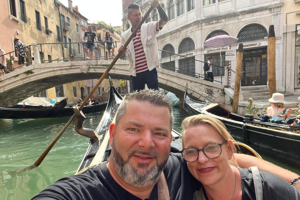 Even voor ze naar de luchthaven reden kon het geluk voor Wendy Roggen en Mauro Fumurola in Venetië nog niet op. 