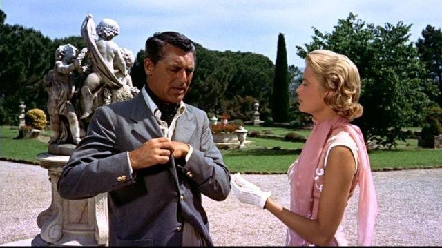 Hollywood-grootheden Cary Grant en Grace Kelly in de Alfred Hitchcock-film ‘To catch a thief’, op het domein van het Château de la Croix des Gardes.