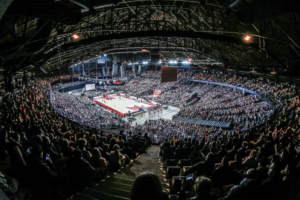17.255 toeschouwers is het record voor een Belgische basketbalwedstrijd. In 2019 en op de Night of the Giants. Doen de Cats in februari beter?