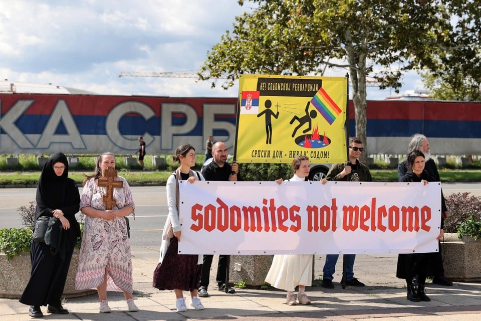 Servische betogers tegen de EuroPride 