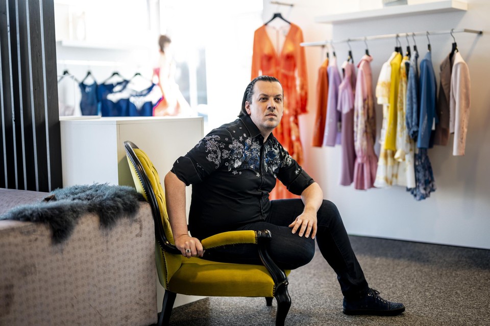 Nicky Vankets: “Toen Raf Simons in 2012 aan het roer kwam te staan van Dior, zat ik bij de laatste drie. Dus wie weet ligt mijn naam daar nog wel ergens in een schuif”