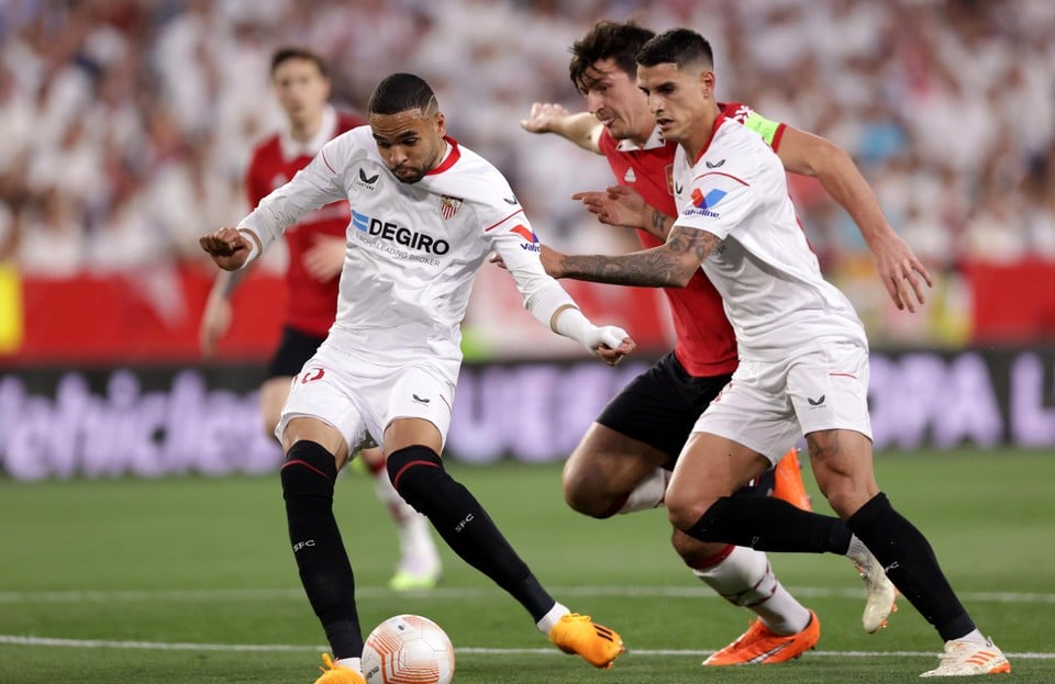 En-Nesyiri beleefde een topavond tegen Manchester United. Met twee doelpunten schoot hij Sevilla naar de halve finales.