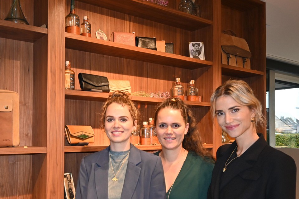 De zussen Mira, Yanne en Lize Feryn openen Boutique Feryn in Deerlijk.