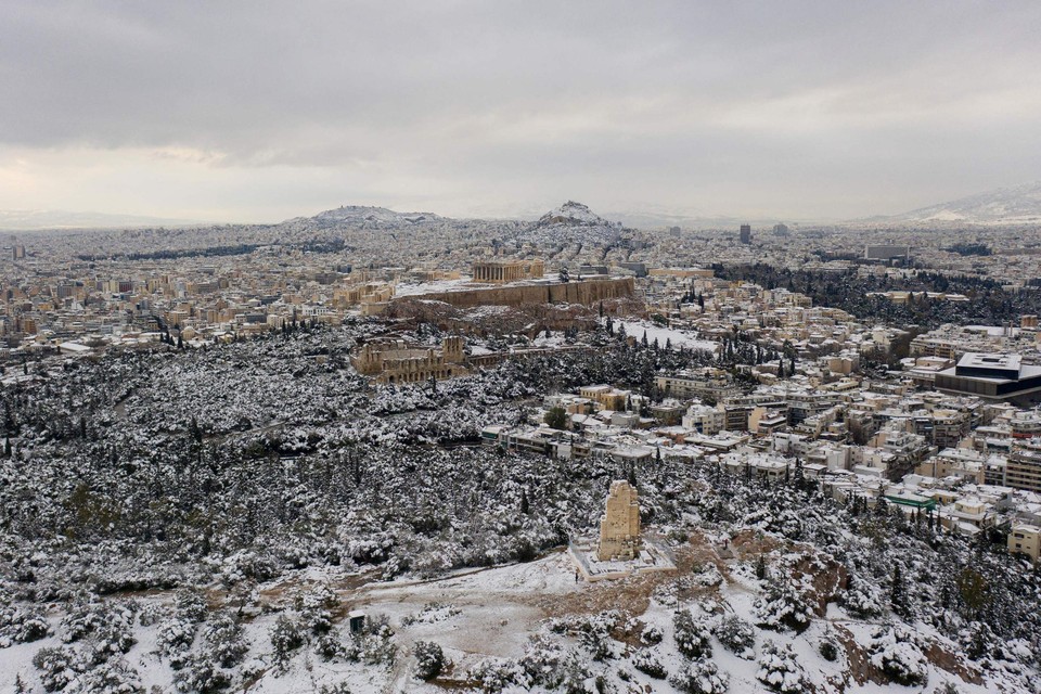 Een besneeuwde Acropolis, een zeldzaam zicht. 