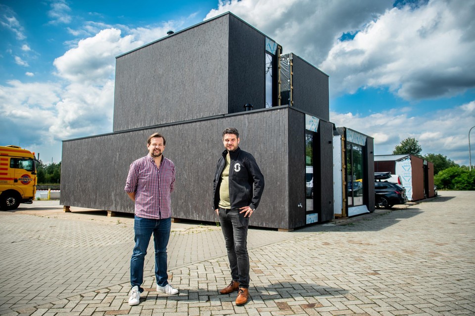 Filip Timmermans (links) en Jan Vrijs: “Vanaf nu ook bouwen in de hoogte.” 