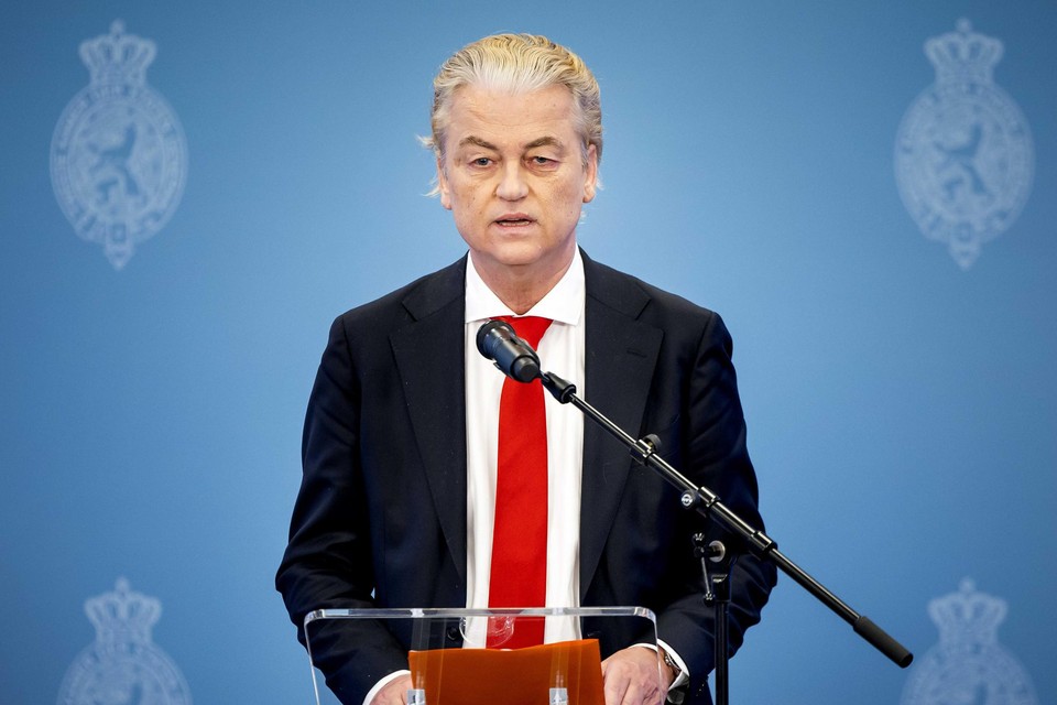 Geert Wilders zag nu al twee kandidaat-premiers afhaken nadat ze in opspraak kwamen door financiële malversaties.