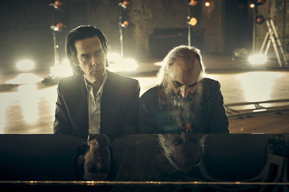 Nick Cave en zijn partner in crime Warren Ellis in de muziekdocumentaire ‘This Much I Know To Be True’. 